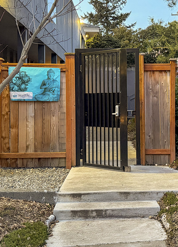 Seattle Insight gate with new banner